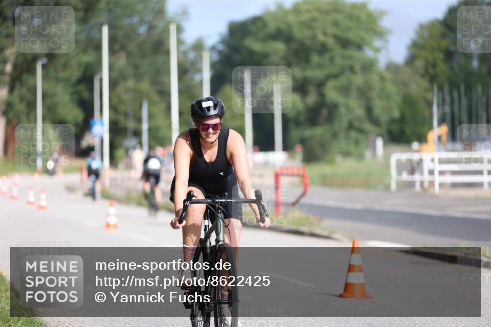 17.08.2025 - KN Förde Triathlon 2025 Yannick Fuchs http://msf.ph/oto/8622425 17.08.2025 09:48:43 Radfahren 189, 213, 106, 159, 194 meine-sportfotos.de