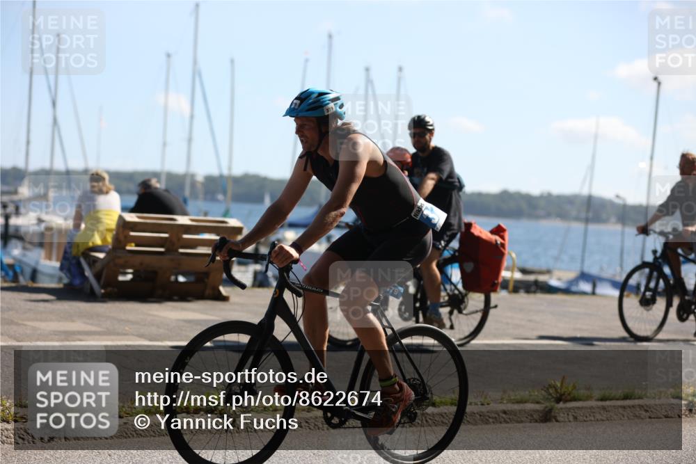 17.08.2025 - KN Förde Triathlon 2025 Yannick Fuchs http://msf.ph/oto/8622674 17.08.2025 11:11:03 Radfahren 331, 348, 360, 379, 351, 358, 360, 633 meine-sportfotos.de