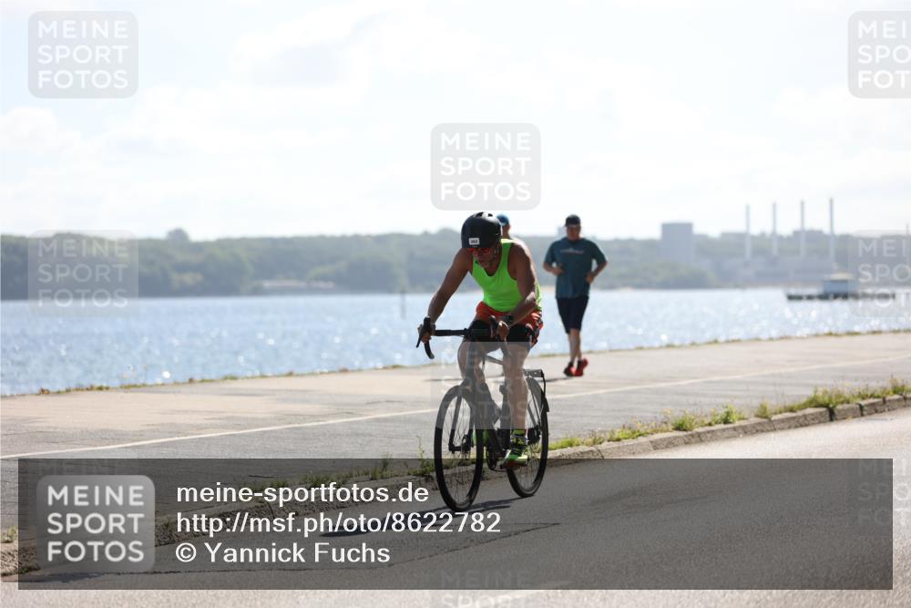 17.08.2025 - KN Förde Triathlon 2025 Yannick Fuchs http://msf.ph/oto/8622782 17.08.2025 11:11:50 Radfahren 270, 275, 293, 321, 334, 362, 603, 272, 275, 329, 341 meine-sportfotos.de
