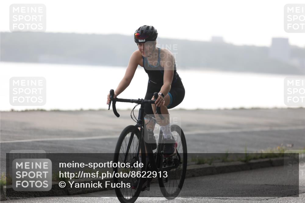 17.08.2025 - KN Förde Triathlon 2025 Yannick Fuchs http://msf.ph/oto/8622913 17.08.2025 09:53:02 Radfahren 111, 170, 174, 221, 127, 148, 163, 188, 215, 242 meine-sportfotos.de
