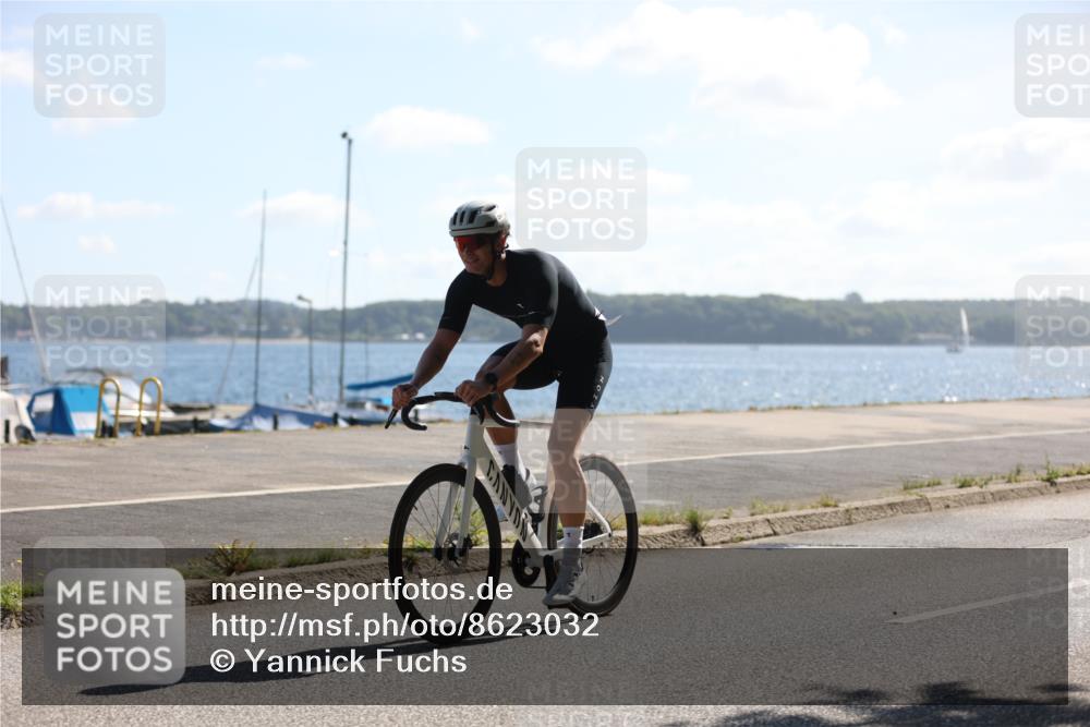 17.08.2025 - KN Förde Triathlon 2025 Yannick Fuchs http://msf.ph/oto/8623032 17.08.2025 11:12:58 Radfahren 263, 267, 339, 348, 351, 372, 610, 611, 360, 606 meine-sportfotos.de