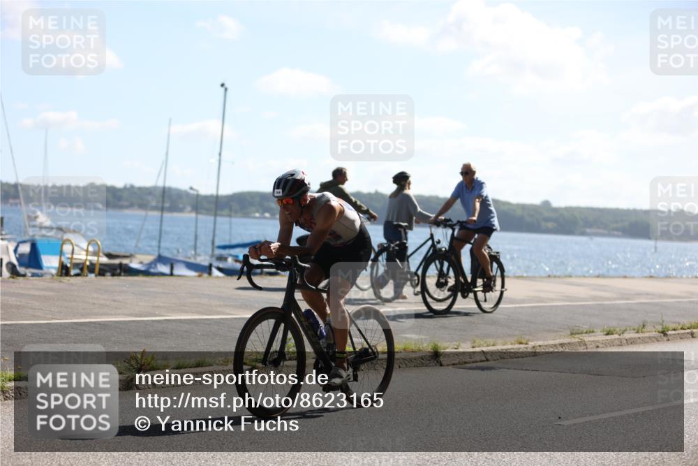17.08.2025 - KN Förde Triathlon 2025 Yannick Fuchs http://msf.ph/oto/8623165 17.08.2025 11:13:43 Radfahren 281, 284, 291, 354, 371 meine-sportfotos.de