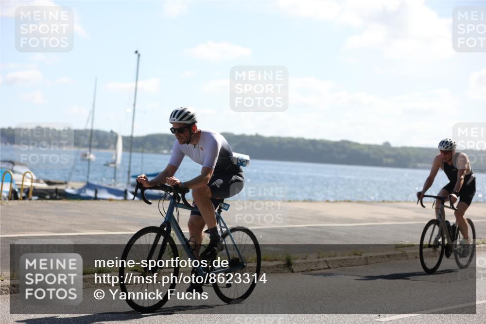 17.08.2025 - KN Förde Triathlon 2025 Yannick Fuchs http://msf.ph/oto/8623314 17.08.2025 11:14:41 Radfahren 296, 303, 328, 352, 361, 372, 606, 610, 263, 306, 349, 389 meine-sportfotos.de
