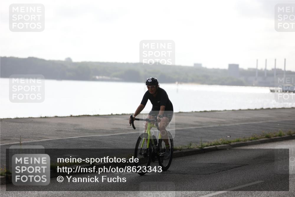 17.08.2025 - KN Förde Triathlon 2025 Yannick Fuchs http://msf.ph/oto/8623343 17.08.2025 09:57:37 Radfahren 144, 190, 139 meine-sportfotos.de
