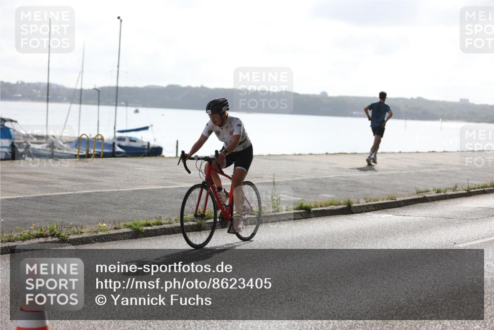 17.08.2025 - KN Förde Triathlon 2025 Yannick Fuchs http://msf.ph/oto/8623405 17.08.2025 09:58:11 Radfahren 143, 197, 249, 118 meine-sportfotos.de