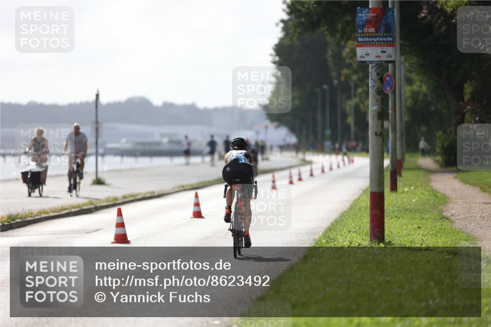 17.08.2025 - KN Förde Triathlon 2025 Yannick Fuchs http://msf.ph/oto/8623492 17.08.2025 09:58:50 Radfahren 228, 180, 200, 238 meine-sportfotos.de