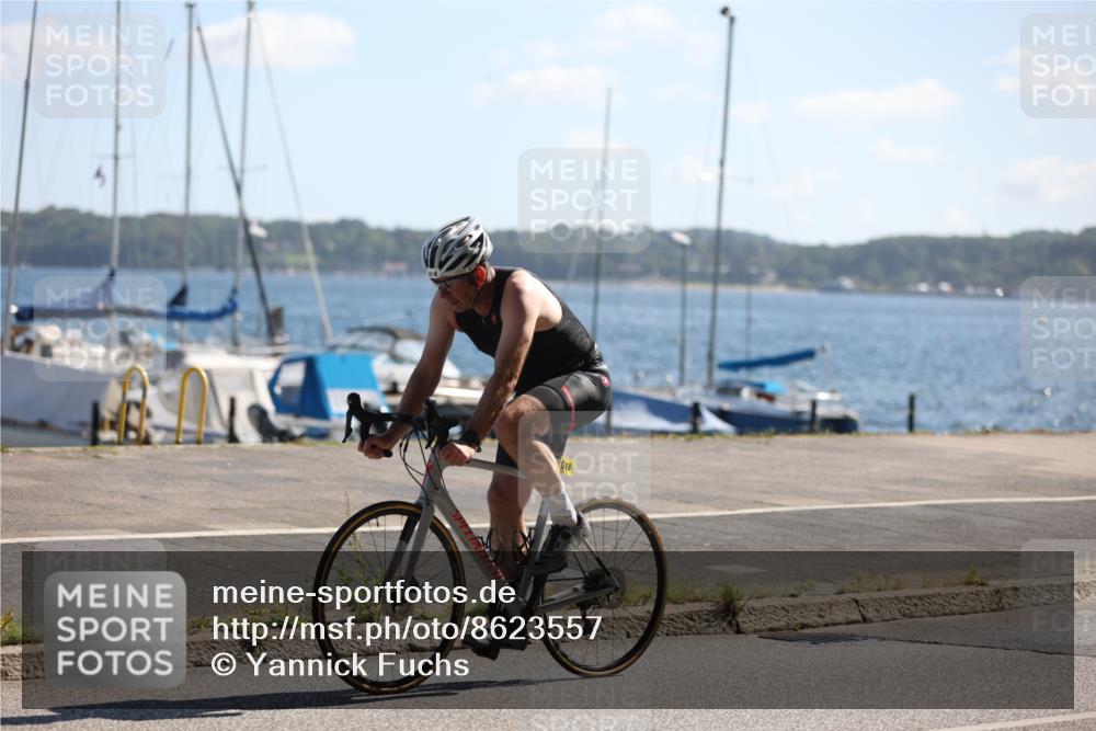 17.08.2025 - KN Förde Triathlon 2025 Yannick Fuchs http://msf.ph/oto/8623557 17.08.2025 11:16:06 Radfahren 285, 296, 310, 328, 335, 344, 368, 618, 626, 628, 630, 285, 288, 306, 389 meine-sportfotos.de