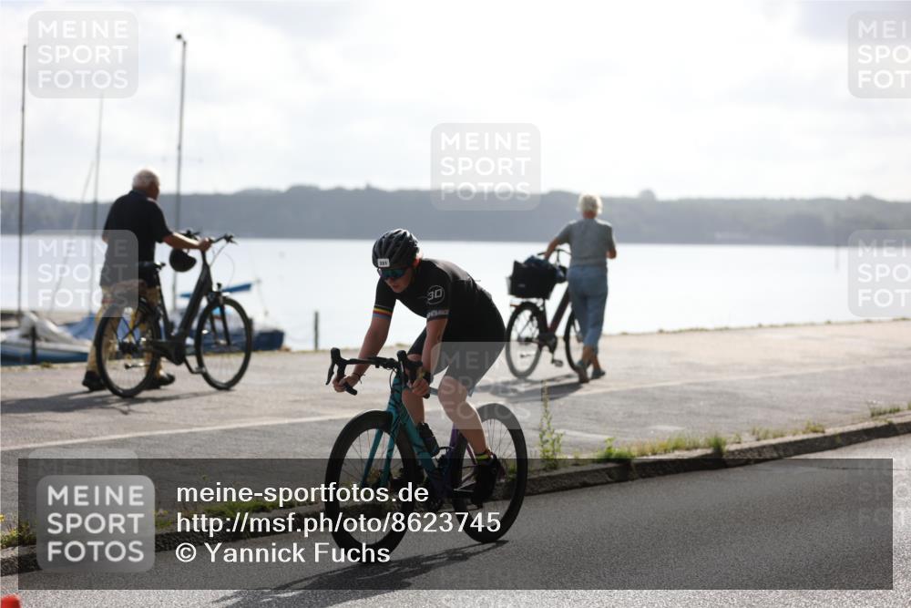 17.08.2025 - KN Förde Triathlon 2025 Yannick Fuchs http://msf.ph/oto/8623745 17.08.2025 10:01:57 Radfahren 189, 221, 179, 192, 240, 241, 248 meine-sportfotos.de