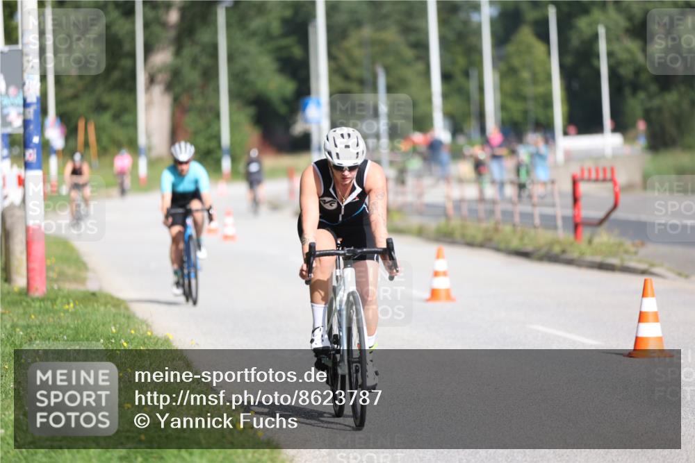 17.08.2025 - KN Förde Triathlon 2025 Yannick Fuchs http://msf.ph/oto/8623787 17.08.2025 10:02:19 Radfahren 141, 159, 161, 220, 224, 231, 250, 220 meine-sportfotos.de