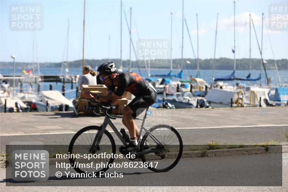 17.08.2025 - KN Förde Triathlon 2025 Yannick Fuchs http://msf.ph/oto/8623847 17.08.2025 11:19:12 Radfahren 319, 358, 376, 608, 636, 318, 608 meine-sportfotos.de