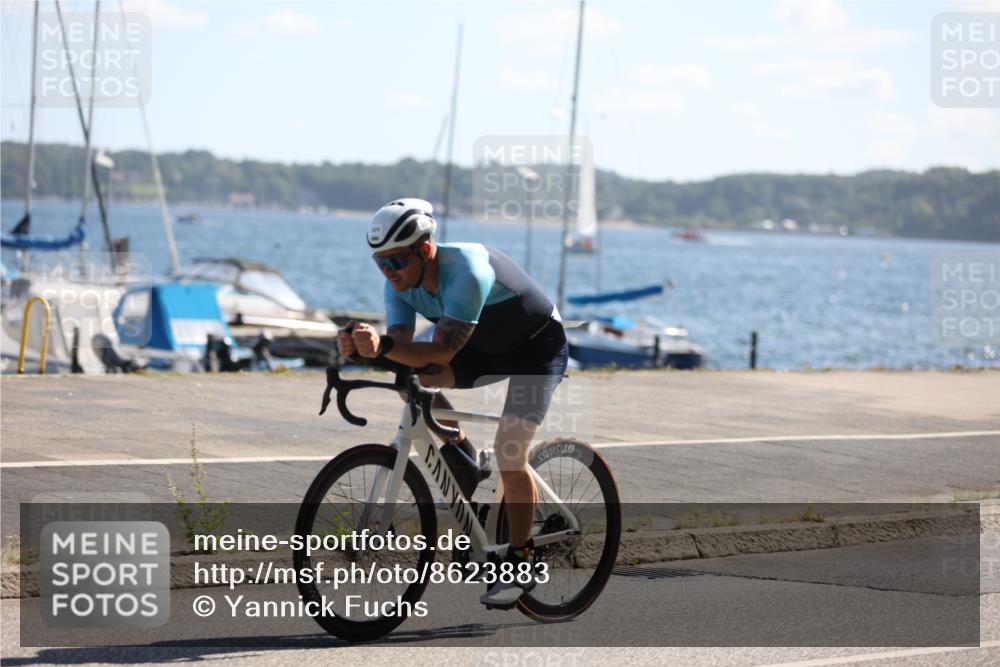 17.08.2025 - KN Förde Triathlon 2025 Yannick Fuchs http://msf.ph/oto/8623883 17.08.2025 11:19:44 Radfahren 270, 278, 302, 325, 331, 385, 390, 269 meine-sportfotos.de