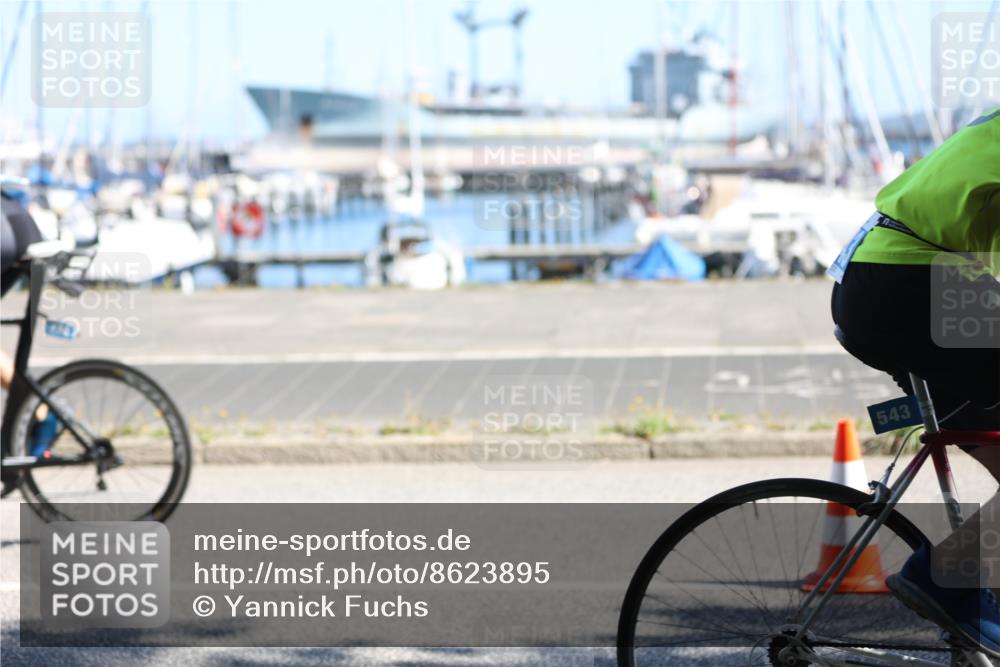 17.08.2025 - KN Förde Triathlon 2025 Yannick Fuchs http://msf.ph/oto/8623895 17.08.2025 11:19:47 Radfahren 270, 278, 302, 320, 331, 340, 385, 390, 615, 269, 325, 331 meine-sportfotos.de