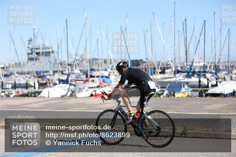 17.08.2025 - KN Förde Triathlon 2025 Yannick Fuchs http://msf.ph/oto/8623899 17.08.2025 11:19:49 Radfahren 268, 278, 279, 320, 340, 385, 390, 615, 269, 270, 278, 302, 325, 331, 385 meine-sportfotos.de
