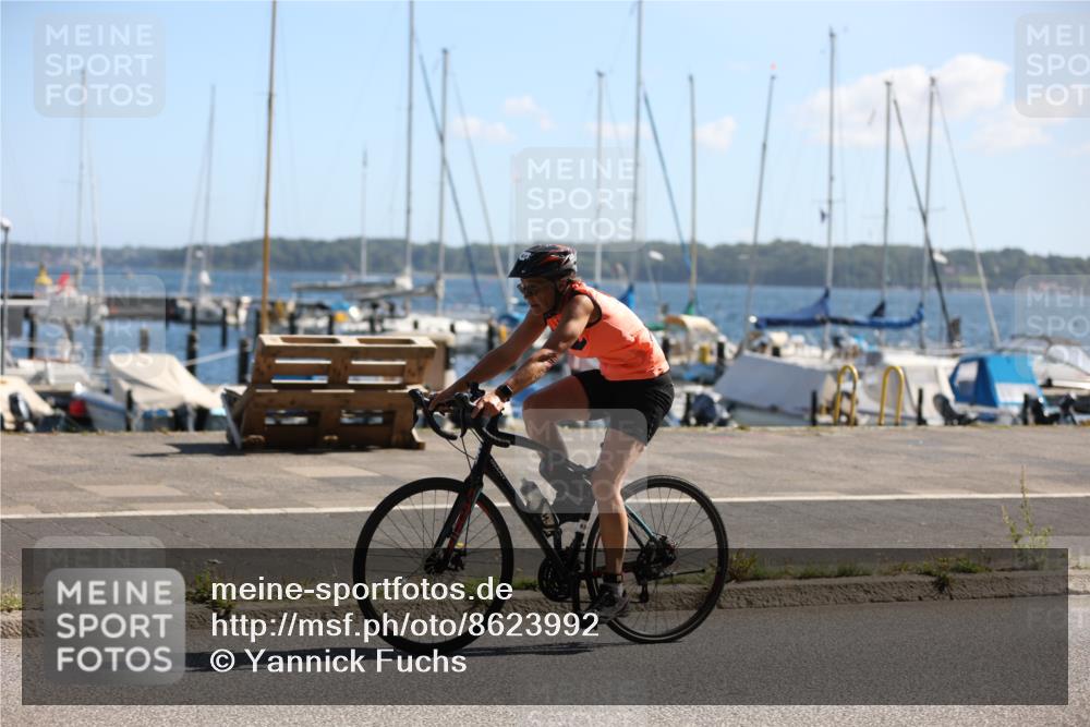 17.08.2025 - KN Förde Triathlon 2025 Yannick Fuchs http://msf.ph/oto/8623992 17.08.2025 11:21:22 Radfahren 325, 331, 363, 390, 620, 639, 270, 343 meine-sportfotos.de