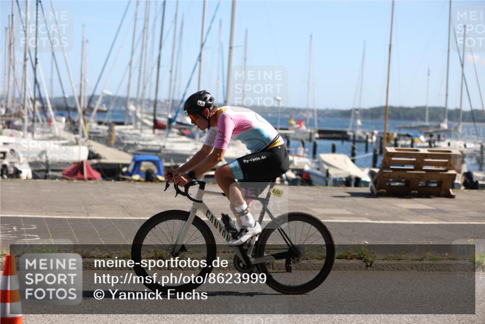 17.08.2025 - KN Förde Triathlon 2025 Yannick Fuchs http://msf.ph/oto/8623999 17.08.2025 11:21:24 Radfahren 325, 331, 363, 390, 620, 639, 270, 343 meine-sportfotos.de