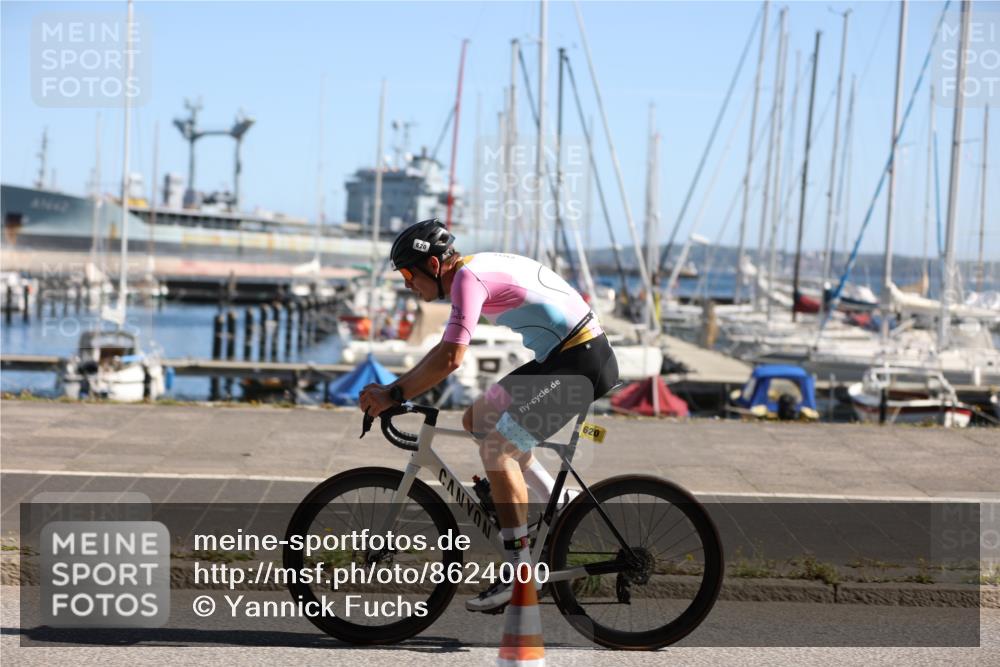 17.08.2025 - KN Förde Triathlon 2025 Yannick Fuchs http://msf.ph/oto/8624000 17.08.2025 11:21:24 Radfahren 325, 331, 363, 390, 620, 639, 270, 343 meine-sportfotos.de