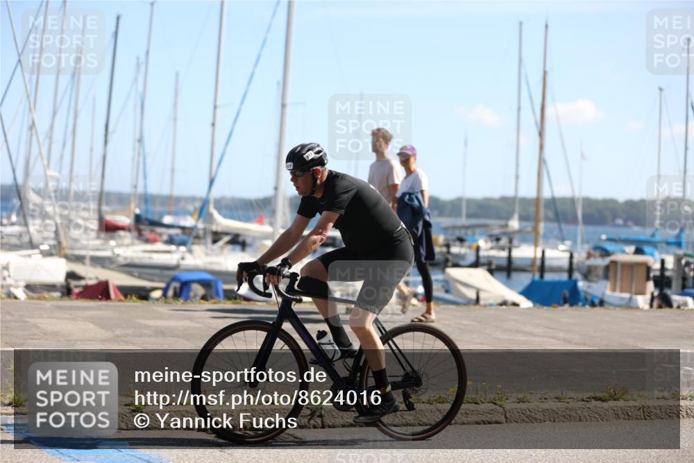 17.08.2025 - KN Förde Triathlon 2025 Yannick Fuchs http://msf.ph/oto/8624016 17.08.2025 11:23:41 Radfahren 273, 280, 330, 348, 351, 360, 617, 339, 374, 387, 613, 638 meine-sportfotos.de