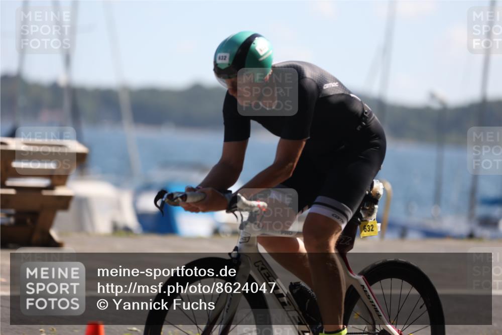 17.08.2025 - KN Förde Triathlon 2025 Yannick Fuchs http://msf.ph/oto/8624047 17.08.2025 11:24:04 Radfahren 261, 266, 288, 296, 307, 353, 362, 612, 614, 619, 632, 291, 372 meine-sportfotos.de