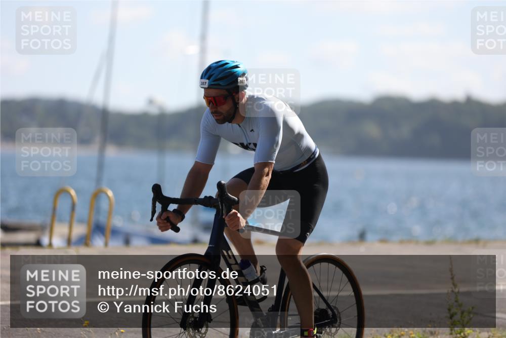 17.08.2025 - KN Förde Triathlon 2025 Yannick Fuchs http://msf.ph/oto/8624051 17.08.2025 11:24:06 Radfahren 261, 266, 288, 296, 307, 345, 353, 362, 614, 619, 632, 291, 612, 632 meine-sportfotos.de