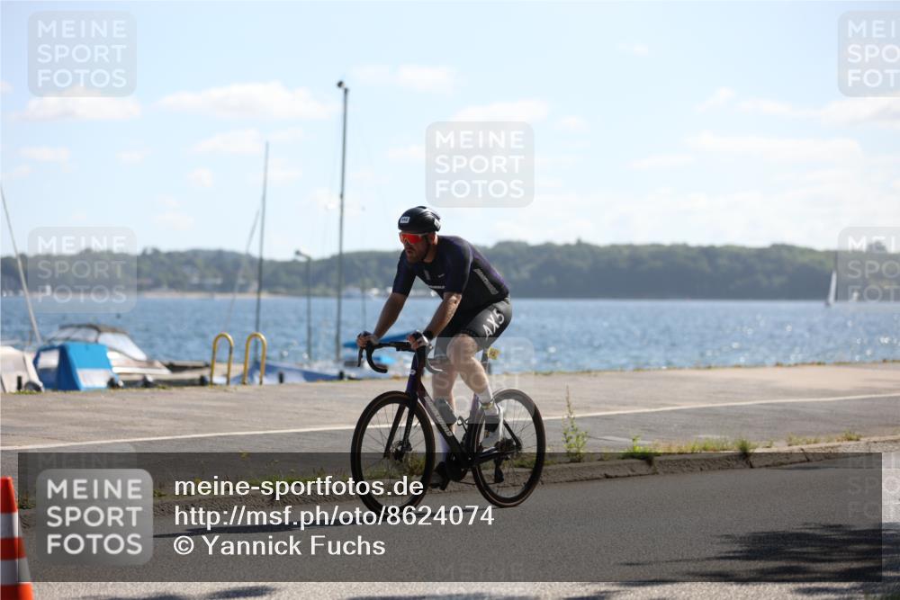 17.08.2025 - KN Förde Triathlon 2025 Yannick Fuchs http://msf.ph/oto/8624074 17.08.2025 11:24:17 Radfahren 263, 271, 329, 345, 350, 354, 642, 288, 345, 353, 614, 619 meine-sportfotos.de