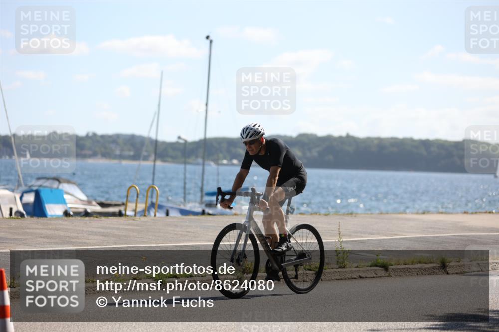 17.08.2025 - KN Förde Triathlon 2025 Yannick Fuchs http://msf.ph/oto/8624080 17.08.2025 11:24:20 Radfahren 263, 271, 329, 350, 352, 354, 380, 642, 345, 642 meine-sportfotos.de