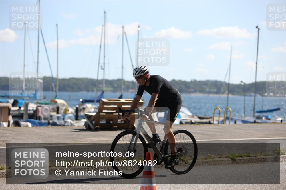 17.08.2025 - KN Förde Triathlon 2025 Yannick Fuchs http://msf.ph/oto/8624082 17.08.2025 11:24:20 Radfahren 263, 271, 329, 350, 352, 354, 380, 642, 345, 642 meine-sportfotos.de