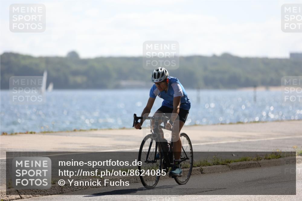 17.08.2025 - KN Förde Triathlon 2025 Yannick Fuchs http://msf.ph/oto/8624085 17.08.2025 11:24:27 Radfahren 263, 281, 326, 329, 352, 371, 380, 616, 263, 271, 350, 354 meine-sportfotos.de