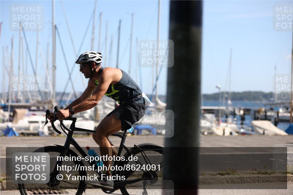 17.08.2025 - KN Förde Triathlon 2025 Yannick Fuchs http://msf.ph/oto/8624091 17.08.2025 11:24:30 Radfahren 281, 326, 352, 371, 380, 616, 263, 271, 329, 350 meine-sportfotos.de