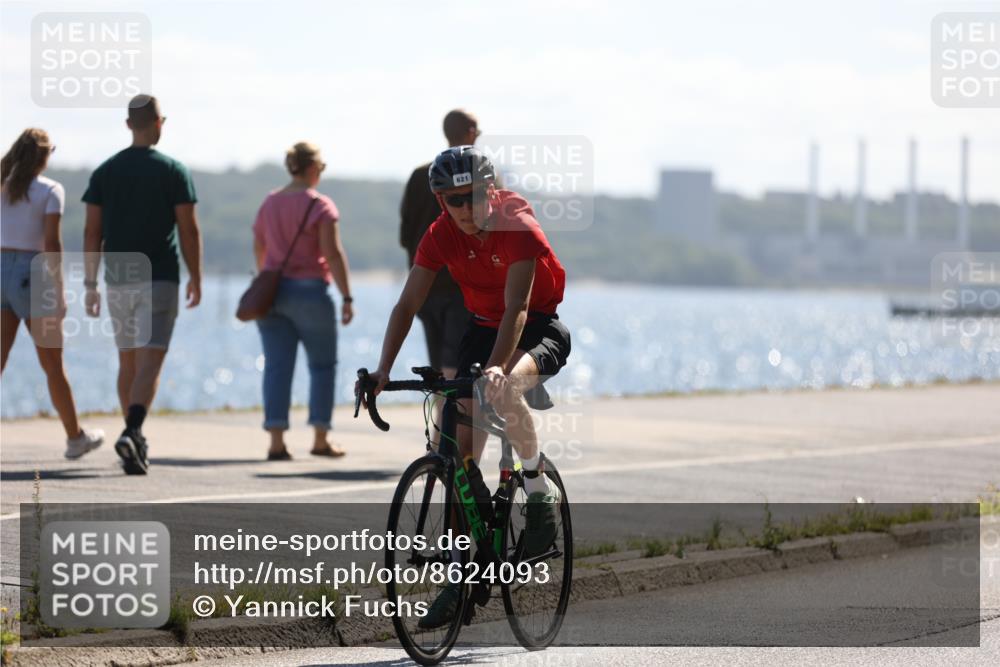 17.08.2025 - KN Förde Triathlon 2025 Yannick Fuchs http://msf.ph/oto/8624093 17.08.2025 11:24:41 Radfahren 303, 370, 621, 326, 371, 616 meine-sportfotos.de