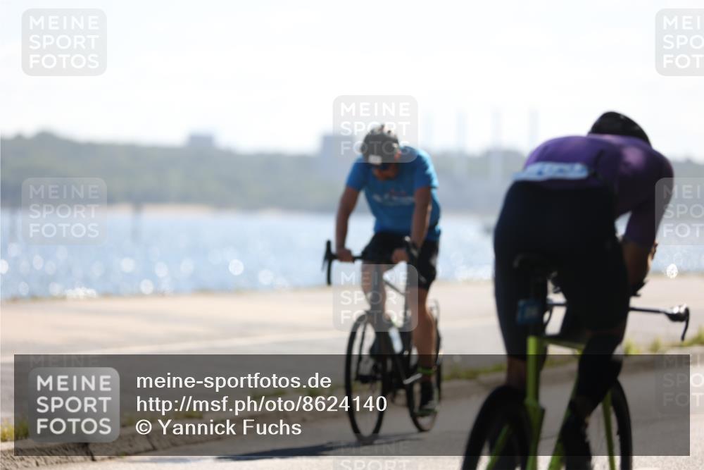 17.08.2025 - KN Förde Triathlon 2025 Yannick Fuchs http://msf.ph/oto/8624140 17.08.2025 11:25:26 Radfahren 261, 266, 285, 295, 330, 377, 617, 629, 630, 632, 633, 384, 609 meine-sportfotos.de