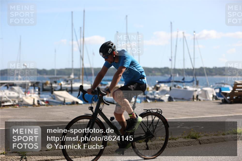 17.08.2025 - KN Förde Triathlon 2025 Yannick Fuchs http://msf.ph/oto/8624145 17.08.2025 11:25:28 Radfahren 261, 285, 295, 296, 330, 377, 617, 629, 630, 632, 633, 266, 384, 609 meine-sportfotos.de