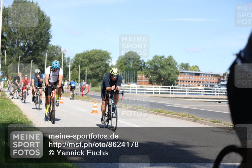17.08.2025 - KN Förde Triathlon 2025 Yannick Fuchs http://msf.ph/oto/8624178 17.08.2025 11:25:39 Radfahren 288, 296, 307, 349, 372, 610, 617, 629, 630, 632, 633 meine-sportfotos.de