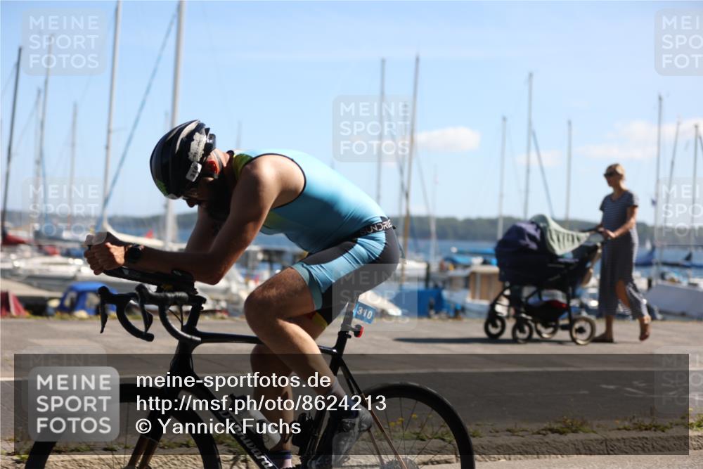 17.08.2025 - KN Förde Triathlon 2025 Yannick Fuchs http://msf.ph/oto/8624213 17.08.2025 11:25:56 Radfahren 310, 345, 353, 354, 361, 368, 612, 614, 619, 623, 643, 332, 351, 353, 622, 642, 643 meine-sportfotos.de