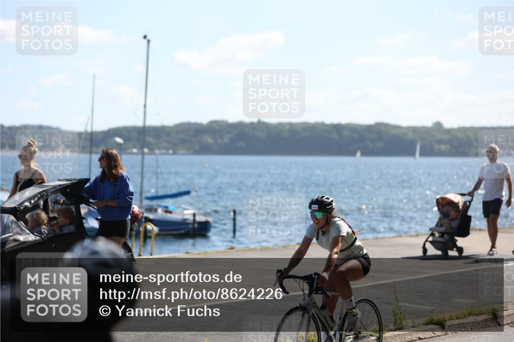 17.08.2025 - KN Förde Triathlon 2025 Yannick Fuchs http://msf.ph/oto/8624226 17.08.2025 11:26:03 Radfahren 354, 382, 618, 623, 624, 627, 310, 345, 361, 368, 612, 614, 619 meine-sportfotos.de