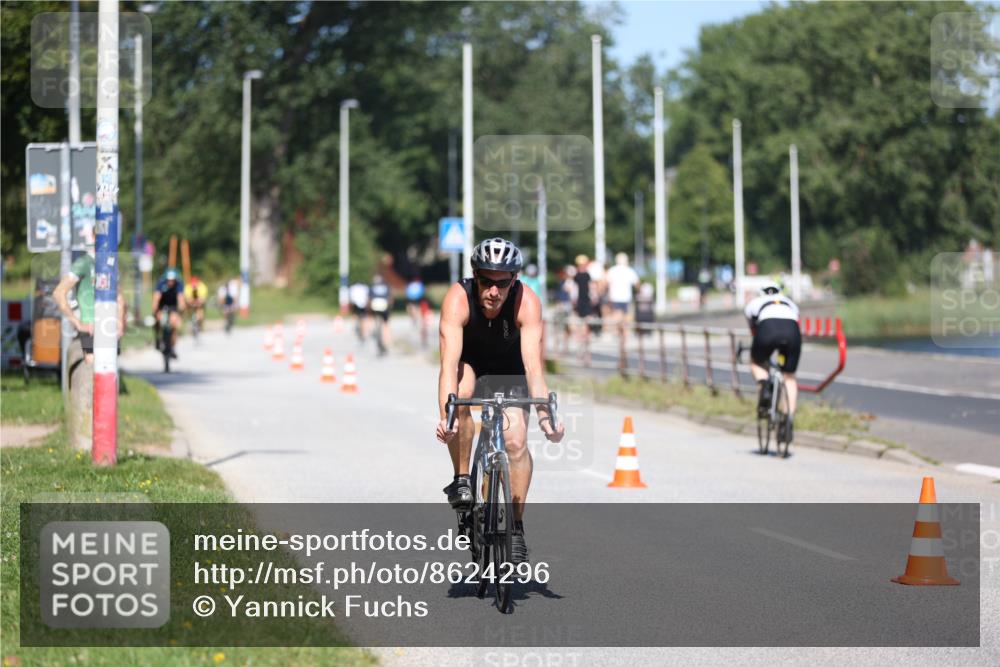 17.08.2025 - KN Förde Triathlon 2025 Yannick Fuchs http://msf.ph/oto/8624296 17.08.2025 11:27:56 Radfahren 264, 282, 319, 320, 323, 369, 382, 627, 268, 319, 382, 615, 618, 624 meine-sportfotos.de
