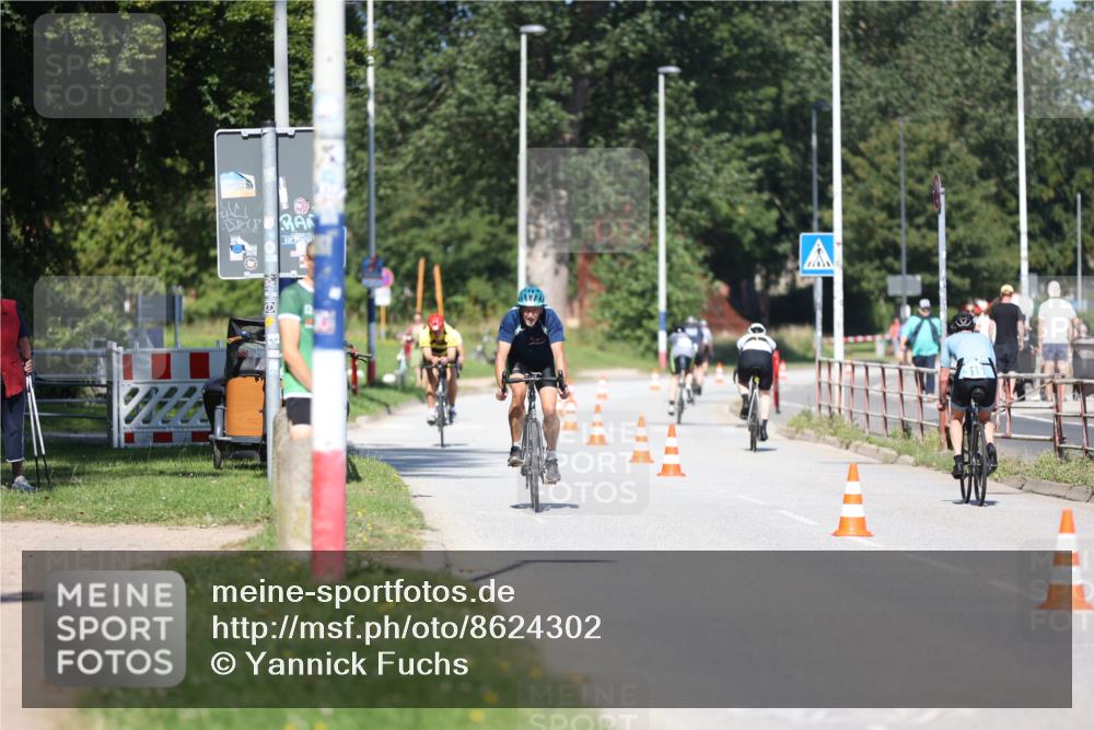 17.08.2025 - KN Förde Triathlon 2025 Yannick Fuchs http://msf.ph/oto/8624302 17.08.2025 11:27:59 Radfahren 264, 282, 320, 323, 369, 626, 627, 319, 323, 382, 615, 618, 624, 627 meine-sportfotos.de