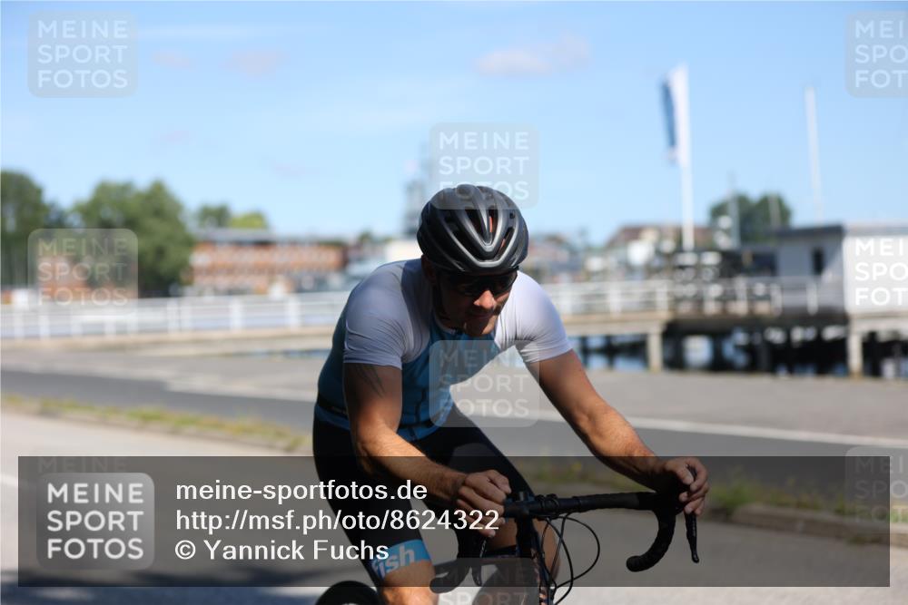 17.08.2025 - KN Förde Triathlon 2025 Yannick Fuchs http://msf.ph/oto/8624322 17.08.2025 11:28:09 Radfahren 297, 304, 626, 369 meine-sportfotos.de