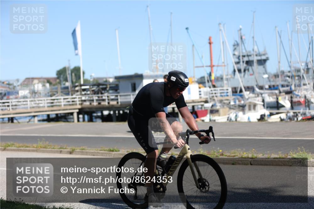 17.08.2025 - KN Förde Triathlon 2025 Yannick Fuchs http://msf.ph/oto/8624353 17.08.2025 11:30:59 Radfahren 270, 302, 312, 325, 334, 607, 324, 604 meine-sportfotos.de