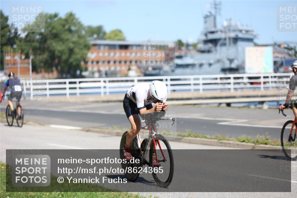 17.08.2025 - KN Förde Triathlon 2025 Yannick Fuchs http://msf.ph/oto/8624365 17.08.2025 11:31:11 Radfahren 267, 275, 287, 302, 631, 302, 312, 325, 334, 607 meine-sportfotos.de