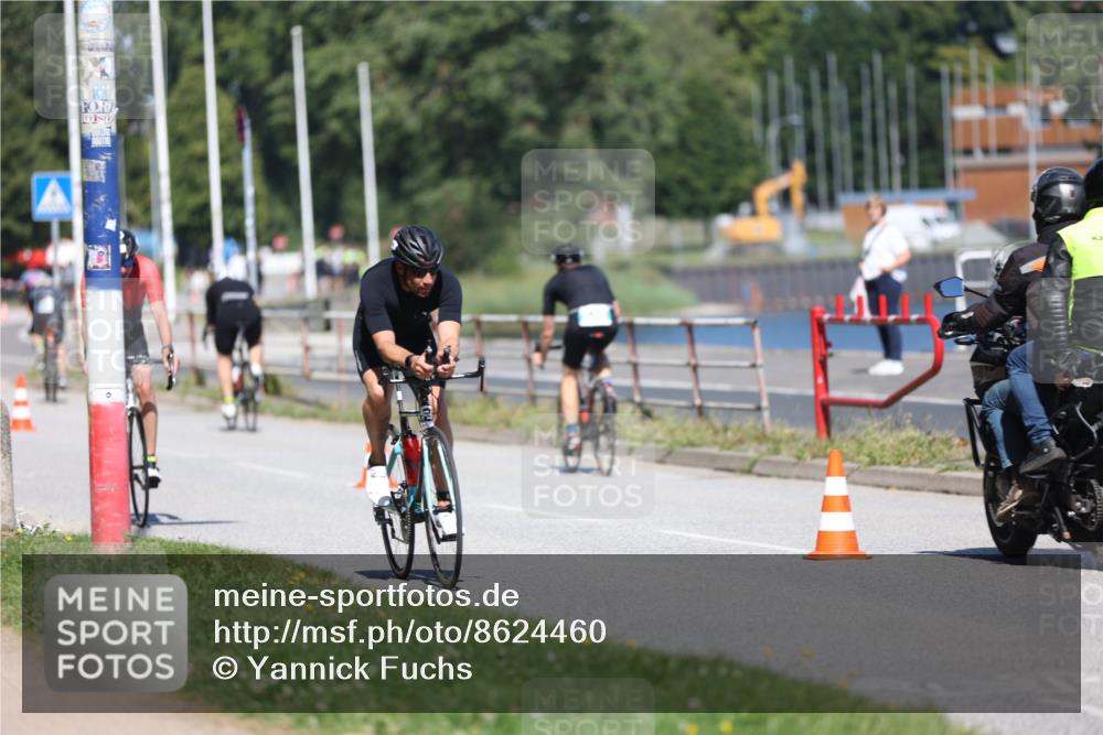 17.08.2025 - KN Förde Triathlon 2025 Yannick Fuchs http://msf.ph/oto/8624460 17.08.2025 11:32:00 Radfahren 272, 343, 355, 385, 390, 602, 280, 293, 339, 341, 343, 344, 385, 602, 634 meine-sportfotos.de