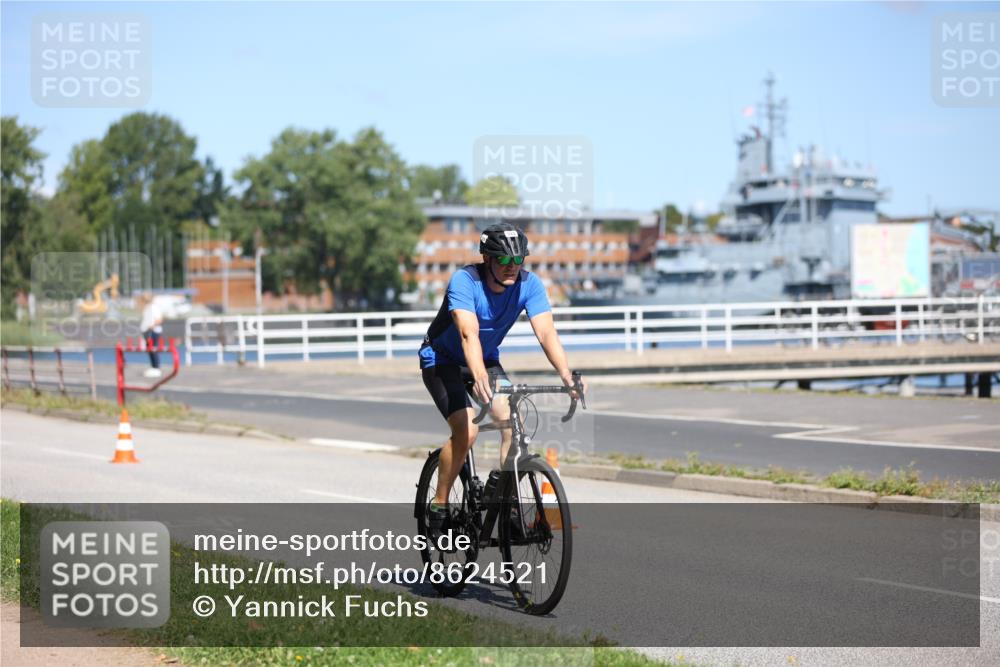 17.08.2025 - KN Förde Triathlon 2025 Yannick Fuchs http://msf.ph/oto/8624521 17.08.2025 11:32:55 Radfahren 302, 325, 348, 360, 334, 607 meine-sportfotos.de