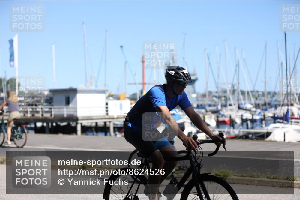 17.08.2025 - KN Förde Triathlon 2025 Yannick Fuchs http://msf.ph/oto/8624526 17.08.2025 11:32:56 Radfahren 302, 325, 348, 360, 334, 360, 607 meine-sportfotos.de