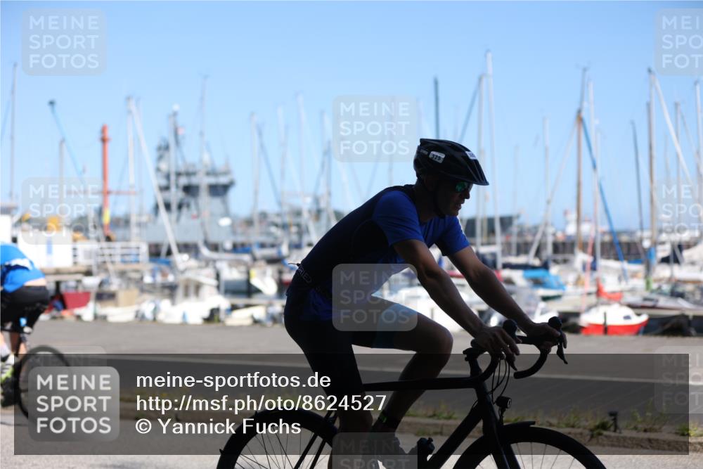 17.08.2025 - KN Förde Triathlon 2025 Yannick Fuchs http://msf.ph/oto/8624527 17.08.2025 11:32:56 Radfahren 302, 325, 348, 360, 334, 360, 607 meine-sportfotos.de