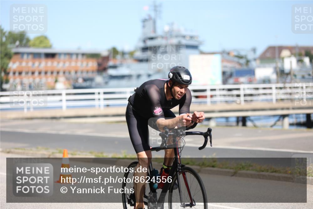 17.08.2025 - KN Förde Triathlon 2025 Yannick Fuchs http://msf.ph/oto/8624556 17.08.2025 11:33:15 Radfahren 271, 273, 296, 327, 601, 641, 271, 362, 387, 616, 632 meine-sportfotos.de