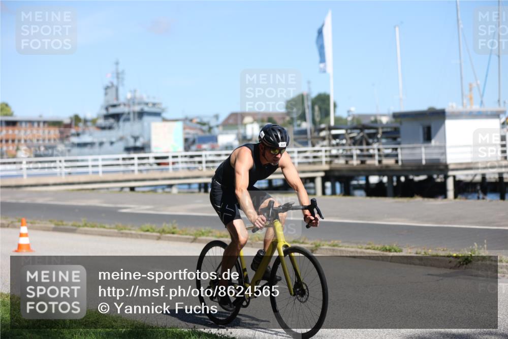 17.08.2025 - KN Förde Triathlon 2025 Yannick Fuchs http://msf.ph/oto/8624565 17.08.2025 11:33:22 Radfahren 280, 284, 296, 327, 329, 339, 341, 350, 601, 642, 273, 641 meine-sportfotos.de