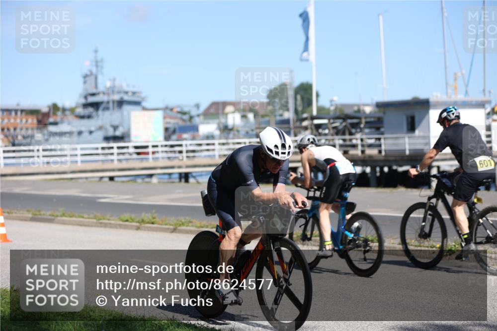 17.08.2025 - KN Förde Triathlon 2025 Yannick Fuchs http://msf.ph/oto/8624577 17.08.2025 11:33:27 Radfahren 280, 284, 296, 311, 329, 339, 341, 350, 371, 601, 633, 642, 296, 327, 601 meine-sportfotos.de