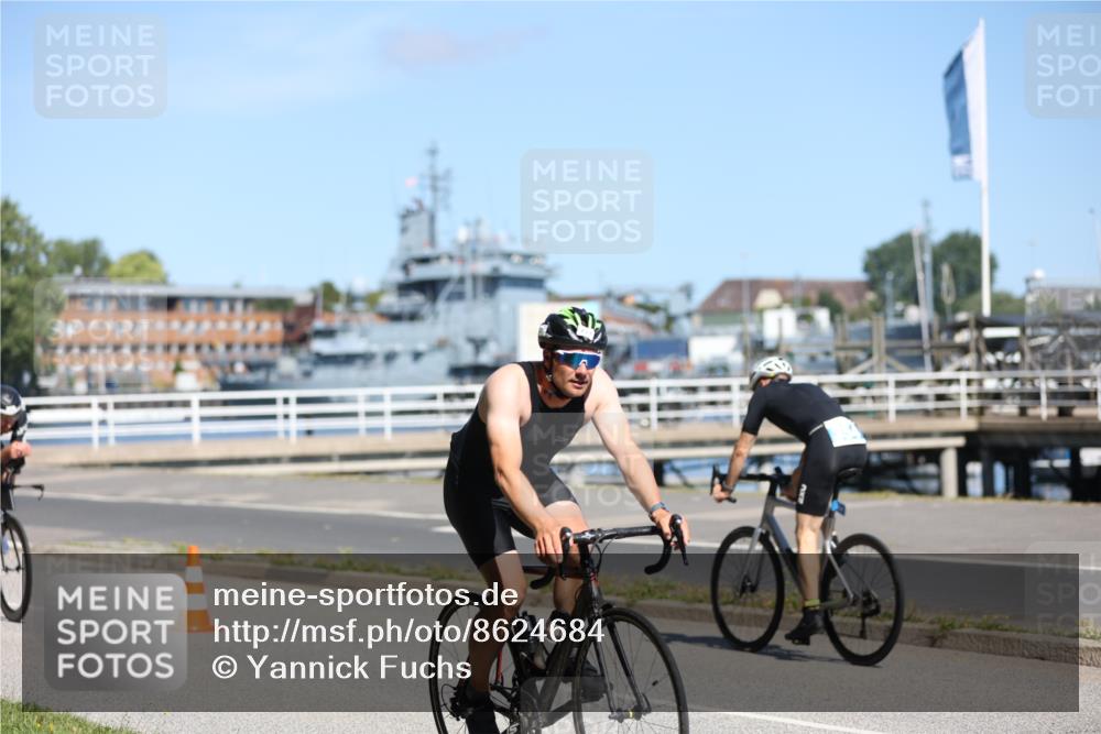 17.08.2025 - KN Förde Triathlon 2025 Yannick Fuchs http://msf.ph/oto/8624684 17.08.2025 11:34:54 Radfahren 271, 295, 296, 353, 354, 362, 372, 619, 633, 642, 643, 303, 328, 354, 363, 608 meine-sportfotos.de