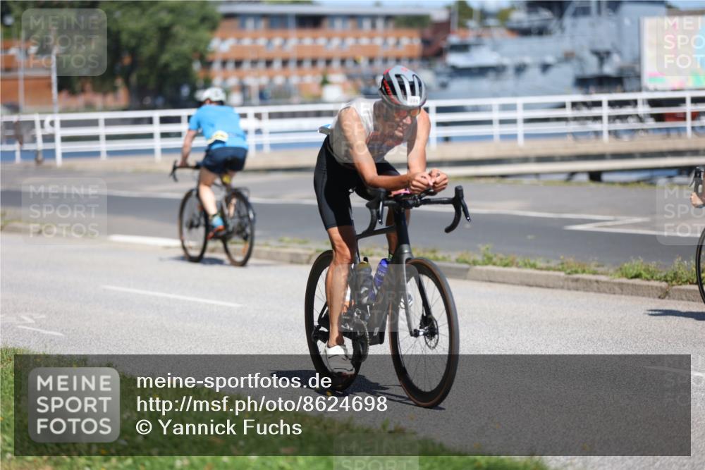 17.08.2025 - KN Förde Triathlon 2025 Yannick Fuchs http://msf.ph/oto/8624698 17.08.2025 11:35:03 Radfahren 284, 295, 349, 372, 617, 643, 271, 296, 372, 619, 633, 642 meine-sportfotos.de