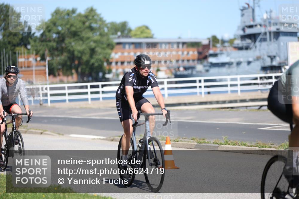 17.08.2025 - KN Förde Triathlon 2025 Yannick Fuchs http://msf.ph/oto/8624719 17.08.2025 11:35:18 Radfahren 323, 329, 345, 371, 374, 601, 610, 613, 638, 329, 350, 610, 617 meine-sportfotos.de