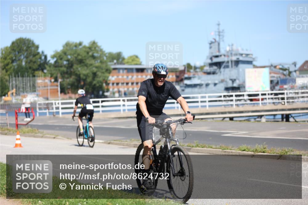 17.08.2025 - KN Förde Triathlon 2025 Yannick Fuchs http://msf.ph/oto/8624732 17.08.2025 11:35:22 Radfahren 323, 356, 371, 374, 601, 613, 329, 345, 350, 371, 610, 613, 638 meine-sportfotos.de